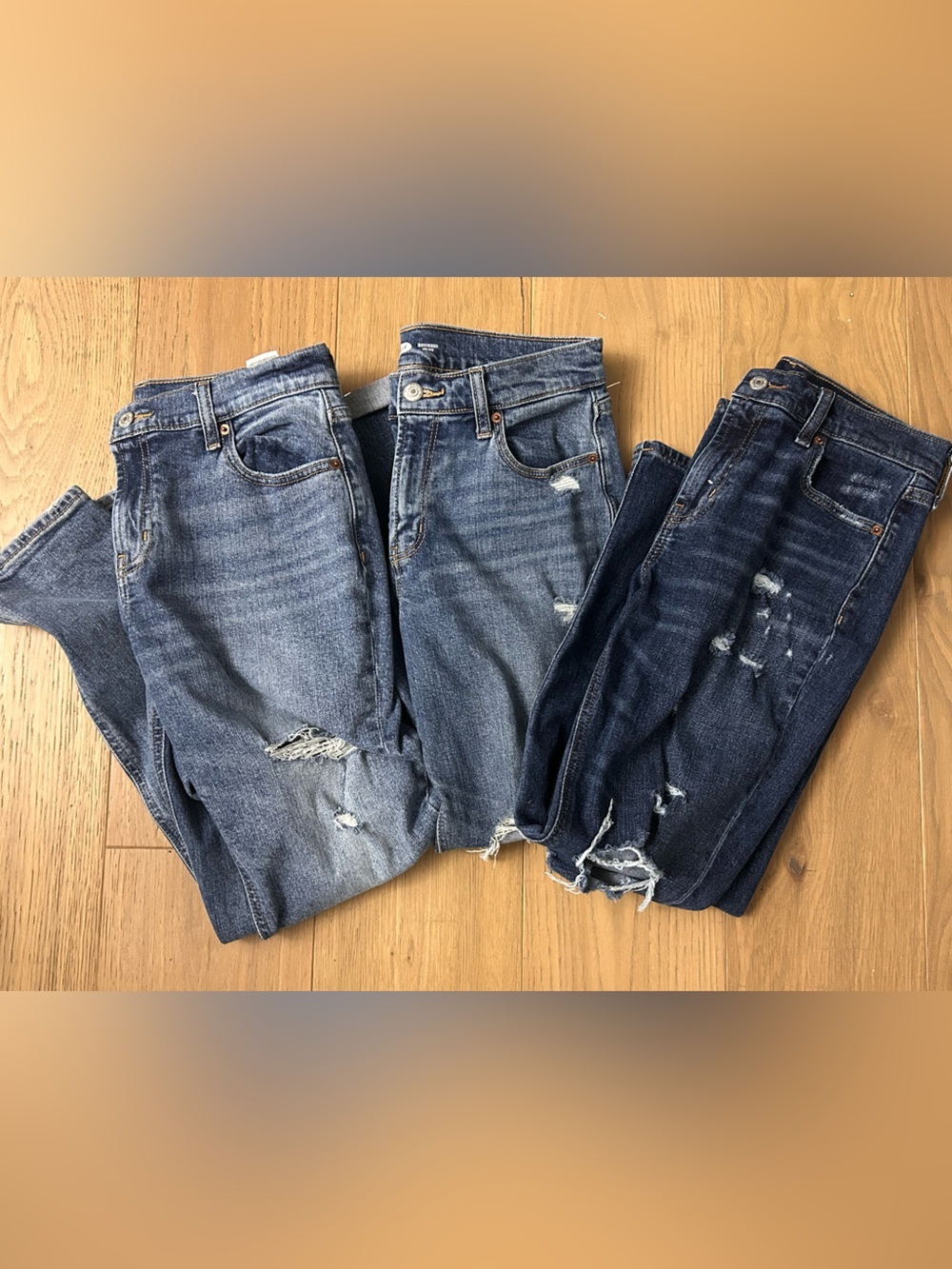 Old Navy Mid Rise Boyfriend Jeans Bundle - Picture 15 of 15